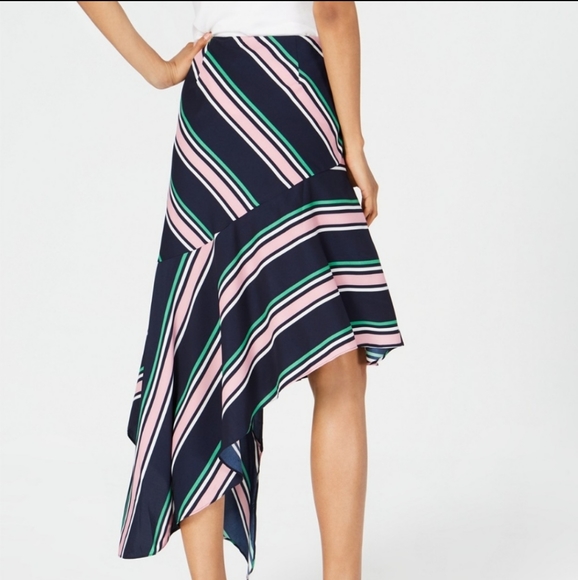 Bar III Skirt Size 4 - Picture 2 of 7